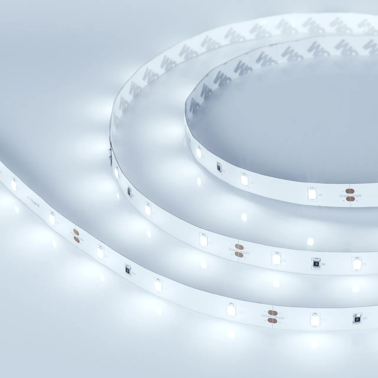 Светодиодная лента Arlight 12W/m 30LED/m 5630SMD холодный белый 5M 013852